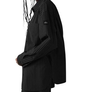 Alo Shirt Women Medium Pinstripe Daylight  Button Down Longsleeve Black Oversize
